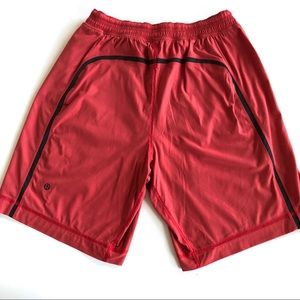 Men’s - lululemon athletica - lined 8’’ shorts - S